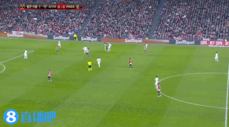 保级之战：格拉尼特·扎卡加盟黑猫！桑德兰中场终获节拍器