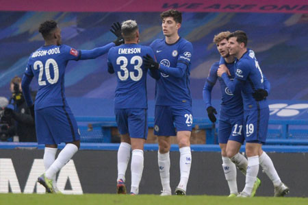 英媒盘点与主帅闹僵球员结局：小贝基恩C罗离队，希勒遭弃用