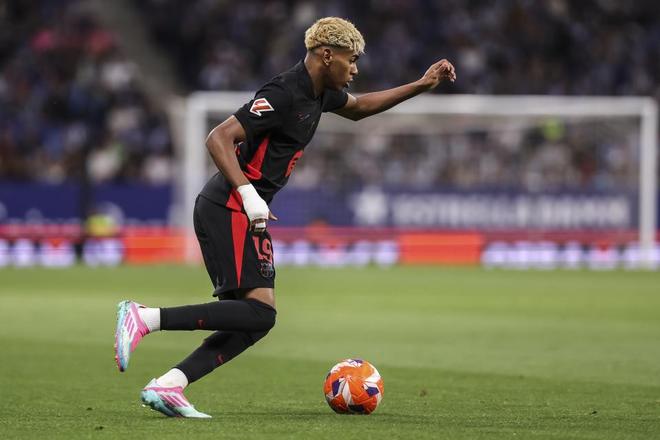 勇夺金靴，法比奥赛后社媒：感谢队友以及每位愿意相信我的人